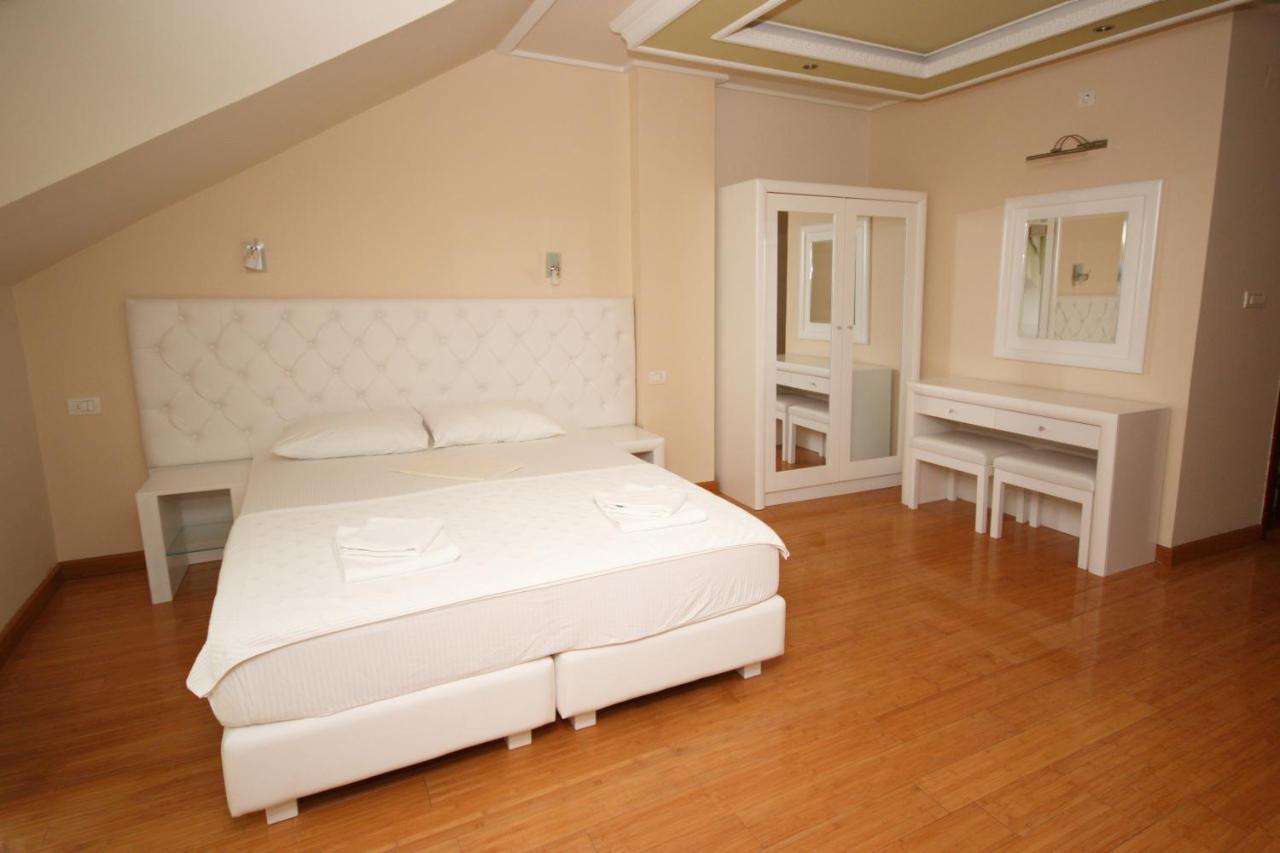 Hotel Rr Херцег-Нови Экстерьер фото